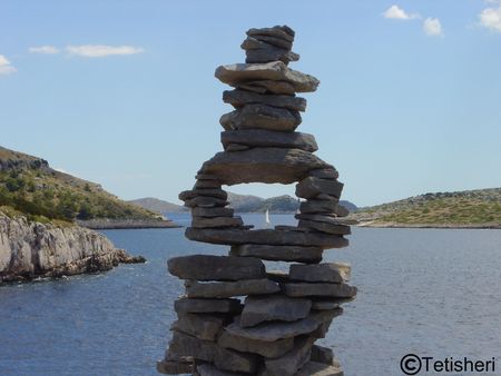 142_Cairn