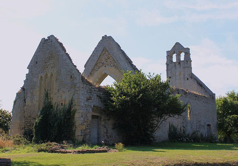 235559-ruines-eglise-saint-pierre-manoir-argouges-vaux-sur-aure-calvados-