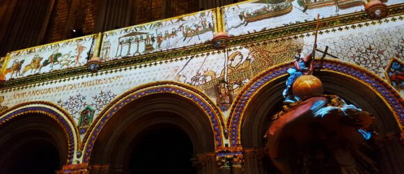 La-Cathedrale-de-Guillaume-©-CB-OT-Bayeux-Intercom-10-580x250