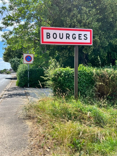 8 Bourges panneau