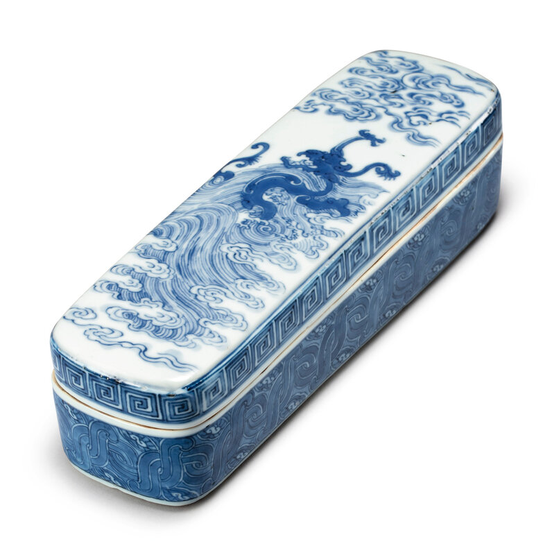 A rare blue and white 'Dragon' pen box and cover, Qing Dynasty, Kangxi Period (1662-1722)