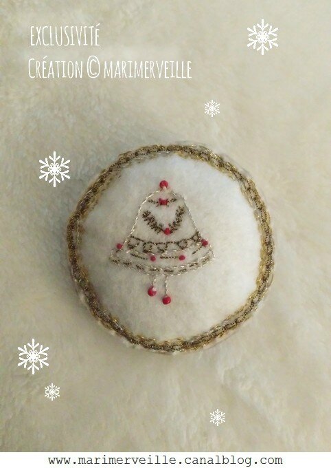 Broche cloche - création Marimerveille