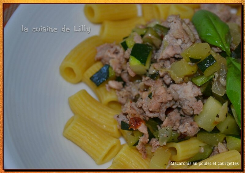 macaronis au poulet et courgettes