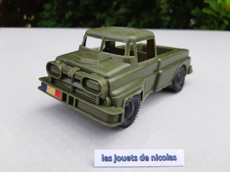 JB 00682