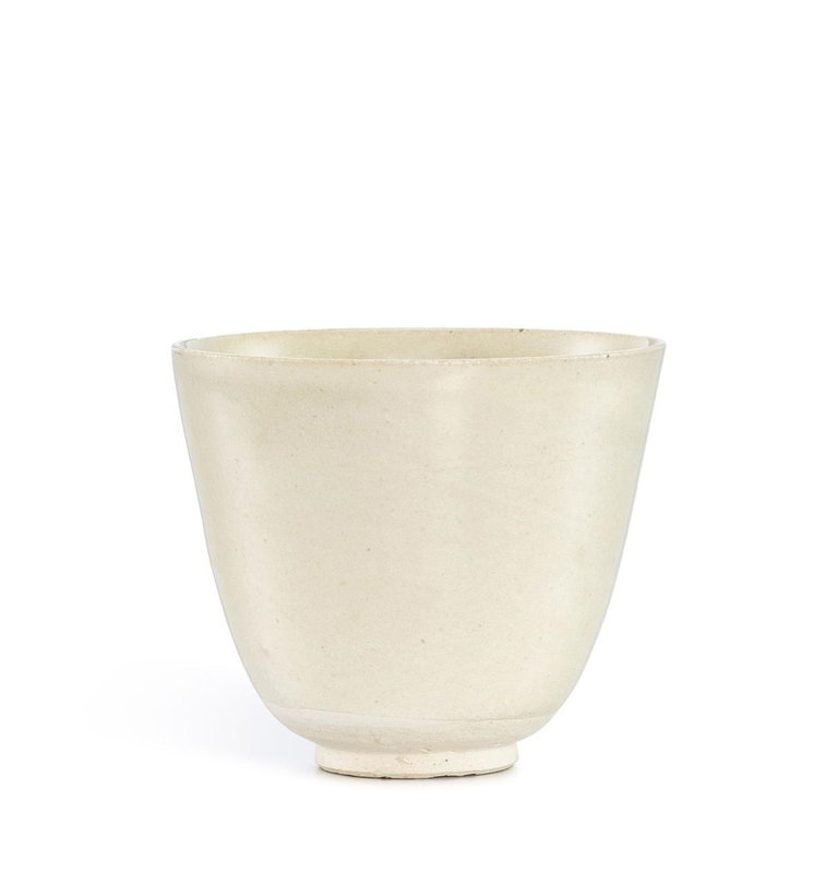 A white-glazed cup, Tang dynasty