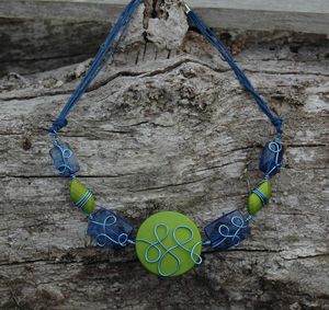 Collier_fil_de_cuivre_bleu_05