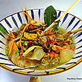RAMEN - <b>Poulet</b> fermier laqué : inspiration asiatique avec nouilles et légumes