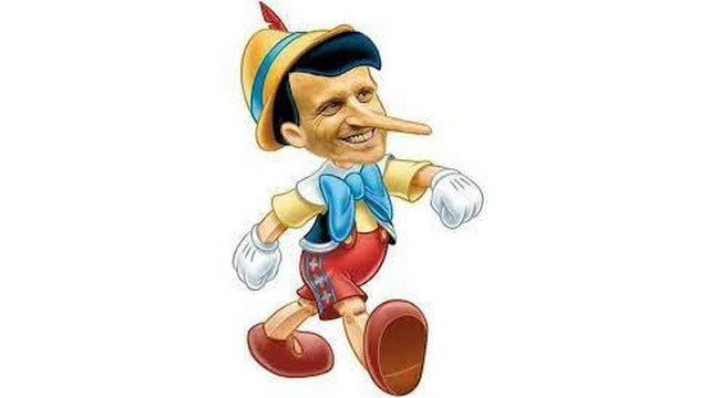 Macron-Pinocchio