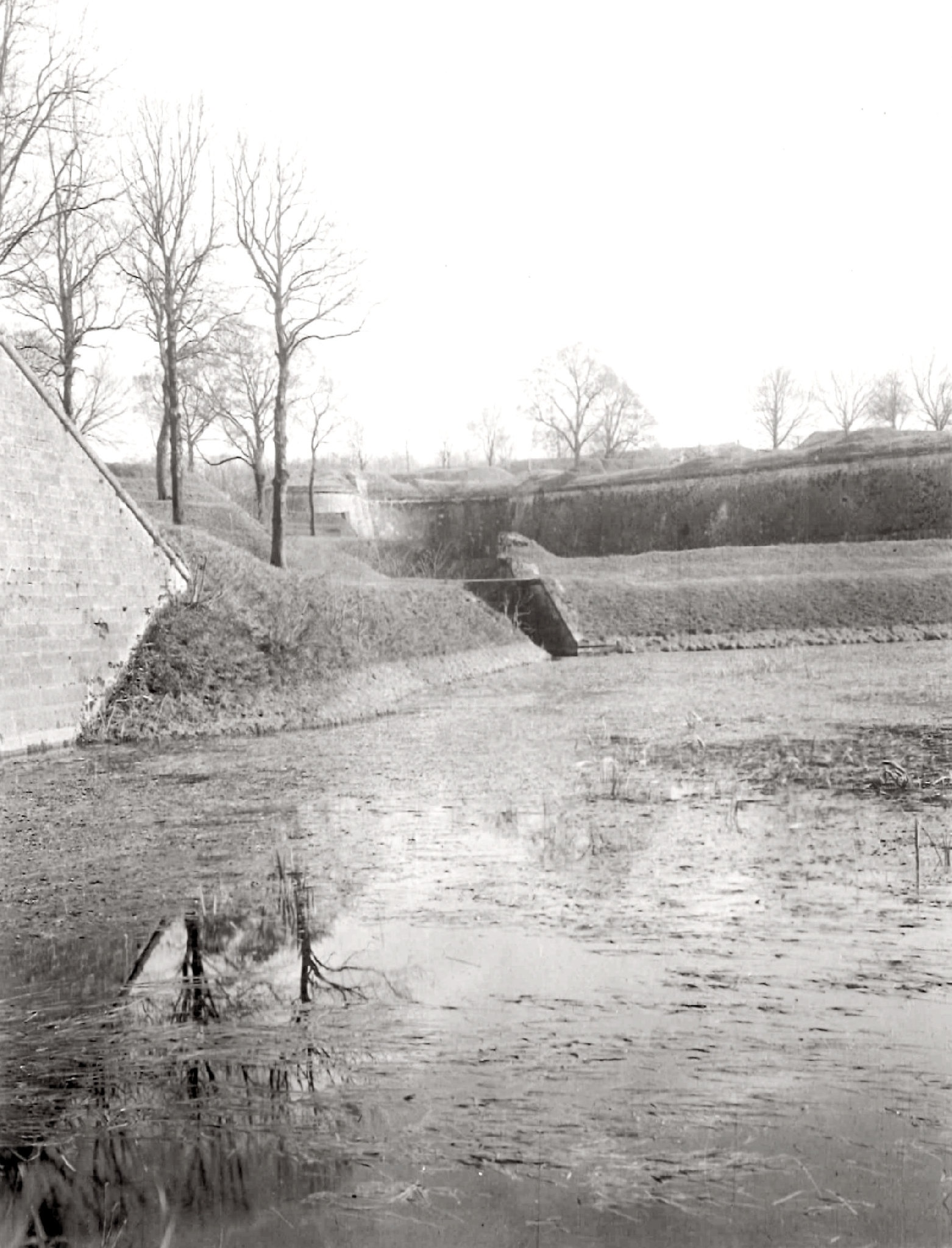 Album R. Verney p.121 gauche