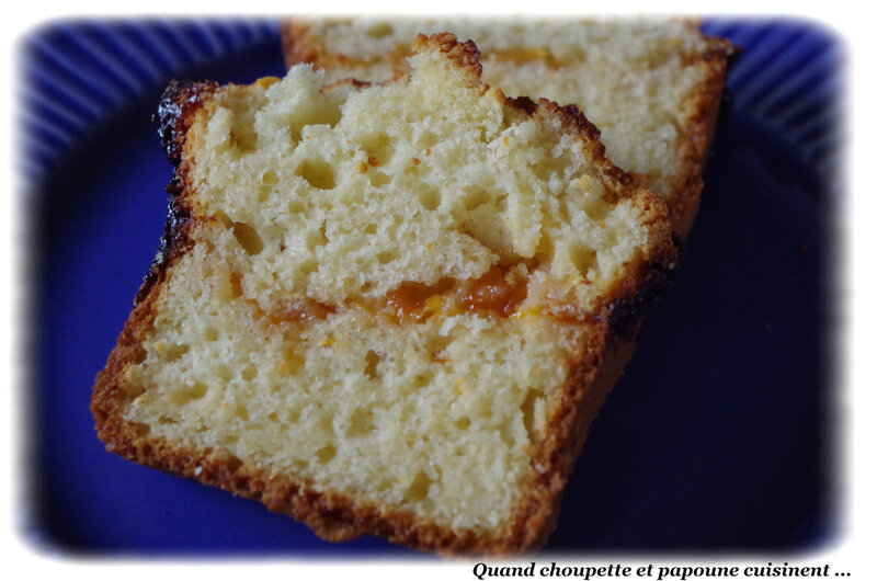 cake moelleux à la confiture d'abricots-8931