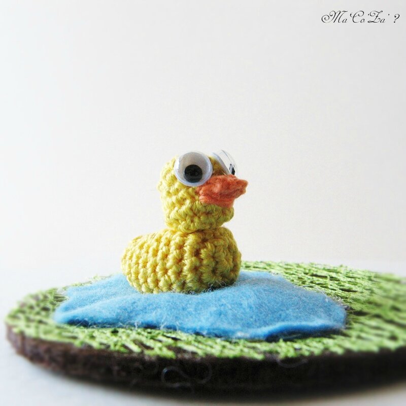mini canard jaune au crochet 2