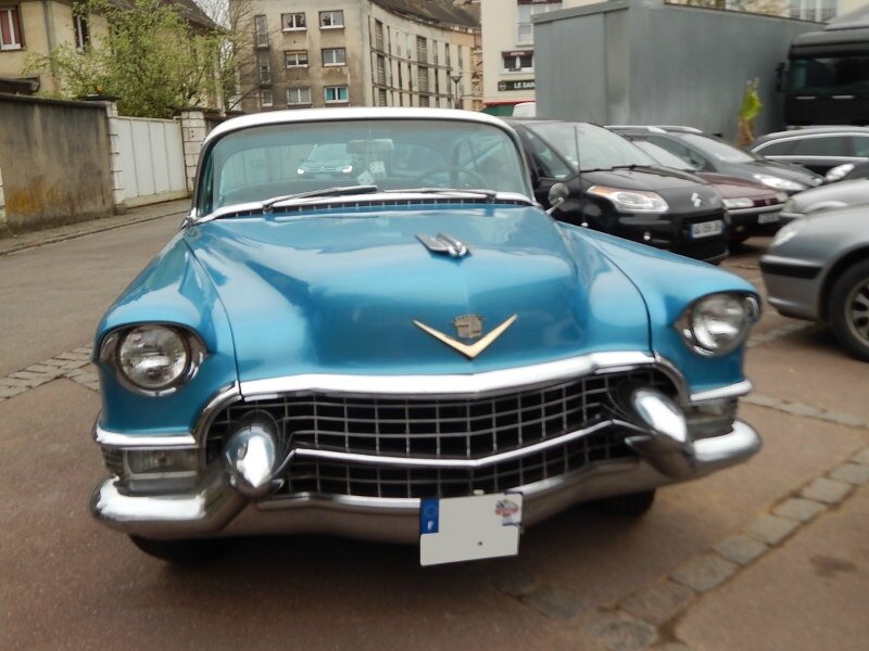 CadillacCoupeDeVille1955av