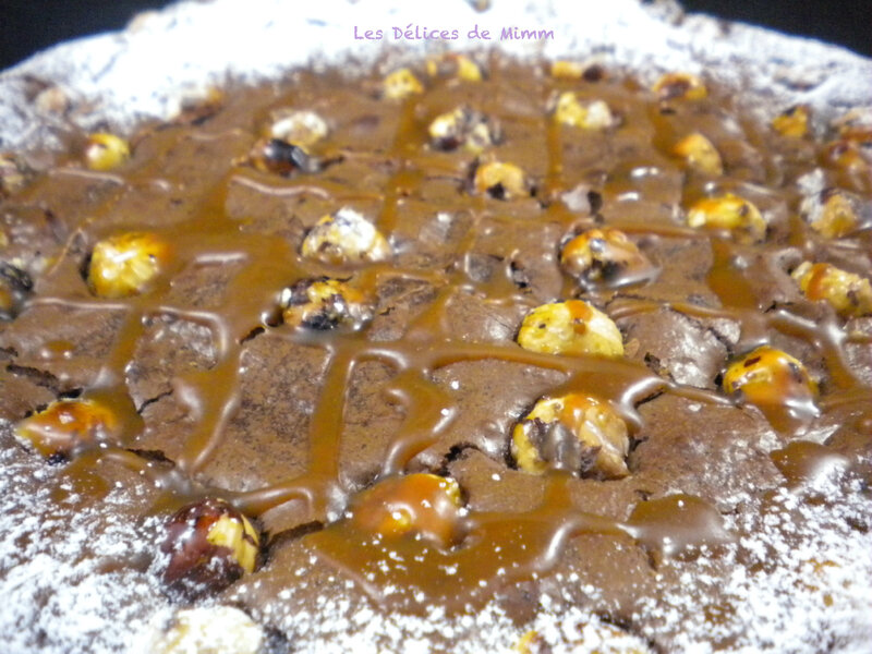 Fondant au chocolat, noisettes et caramel au beurre salé 3