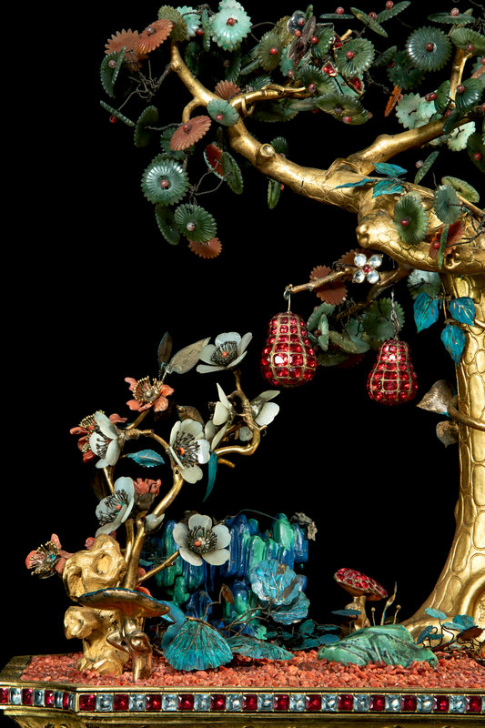 2024_NYR_22520_0006_003(a_pair_of_kingfisher_feather_jade_hardstone_and_coral_gilt-bronze_mode033855)