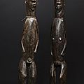 Rare couple de statuettes anthropomorphes debout, BANDA, <b>République</b> <b>Centrafricaine</b>
