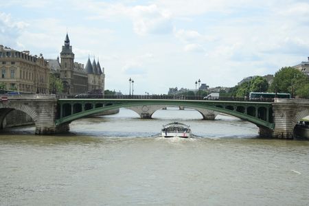 Pont_Notre_Dame_01
