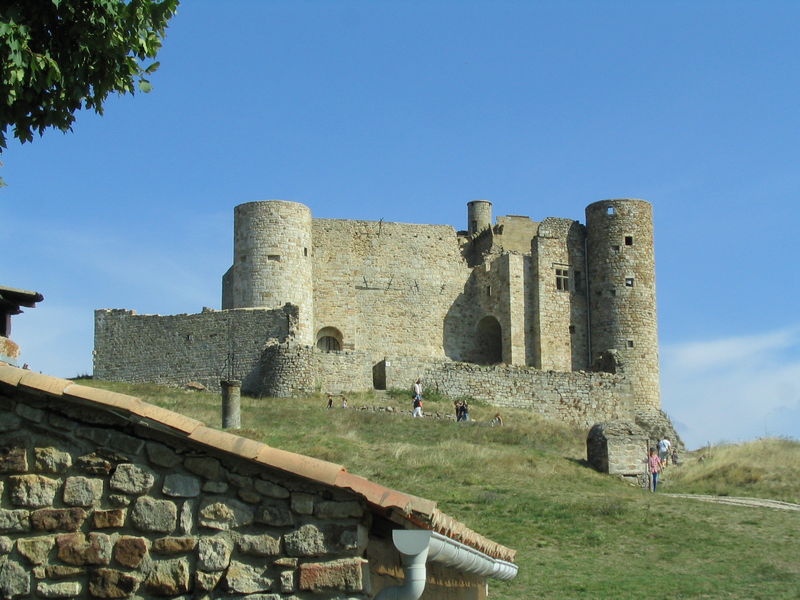 Portes : le chateau surnommé le vaisseau