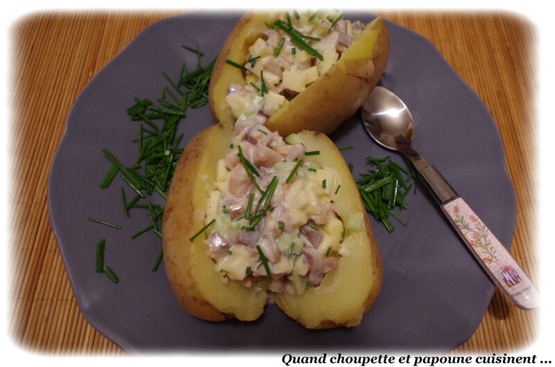 pomme de terre au four à la salade de hareng-765