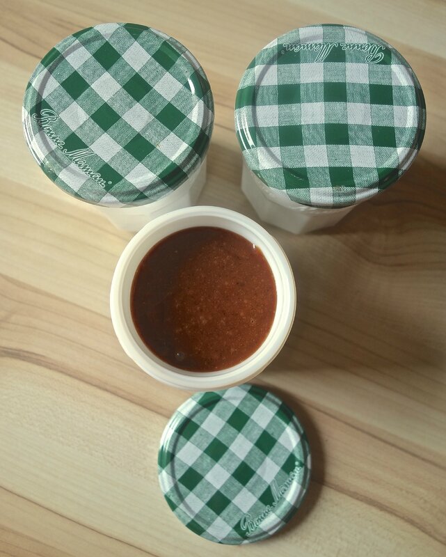 pâte à tartiner au sirop d'érable, aux noix de pécan et au chocolat au lait