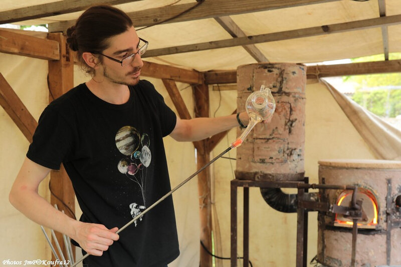 Photos JMP©Koufra 12 - Souffleur de verre - 07052018 - 017