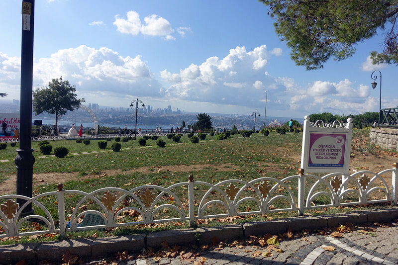 tatett el 3arayess ( colline des mariée )