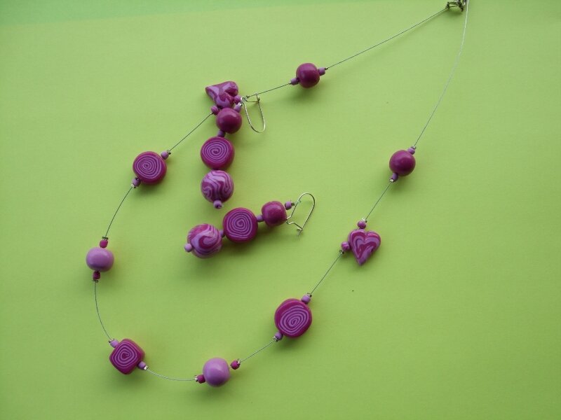Collier en Pâte Fimo violet