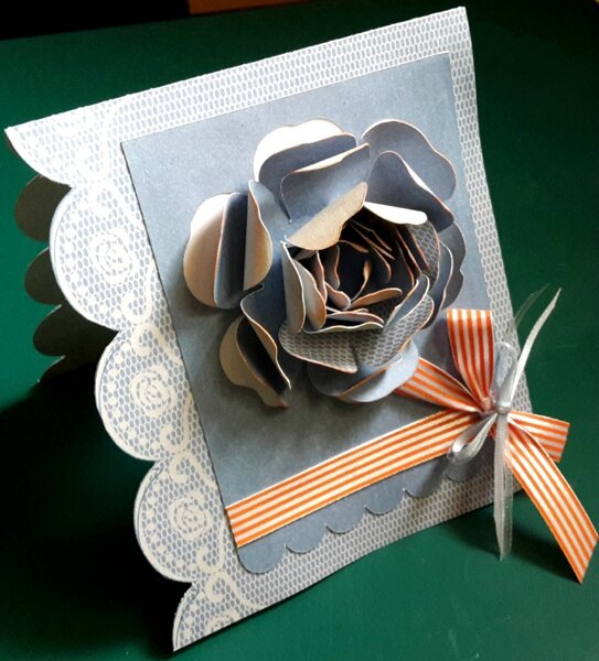 rose cut out card envoyé Cléo 250815(13)