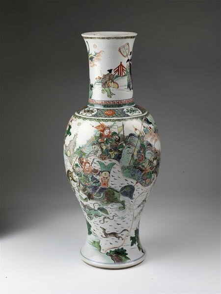 Vase, porcelain painted with overglaze enamels in the famille verte palette and gilded, China, Qing dynasty, Kangxi period (1662-1722)