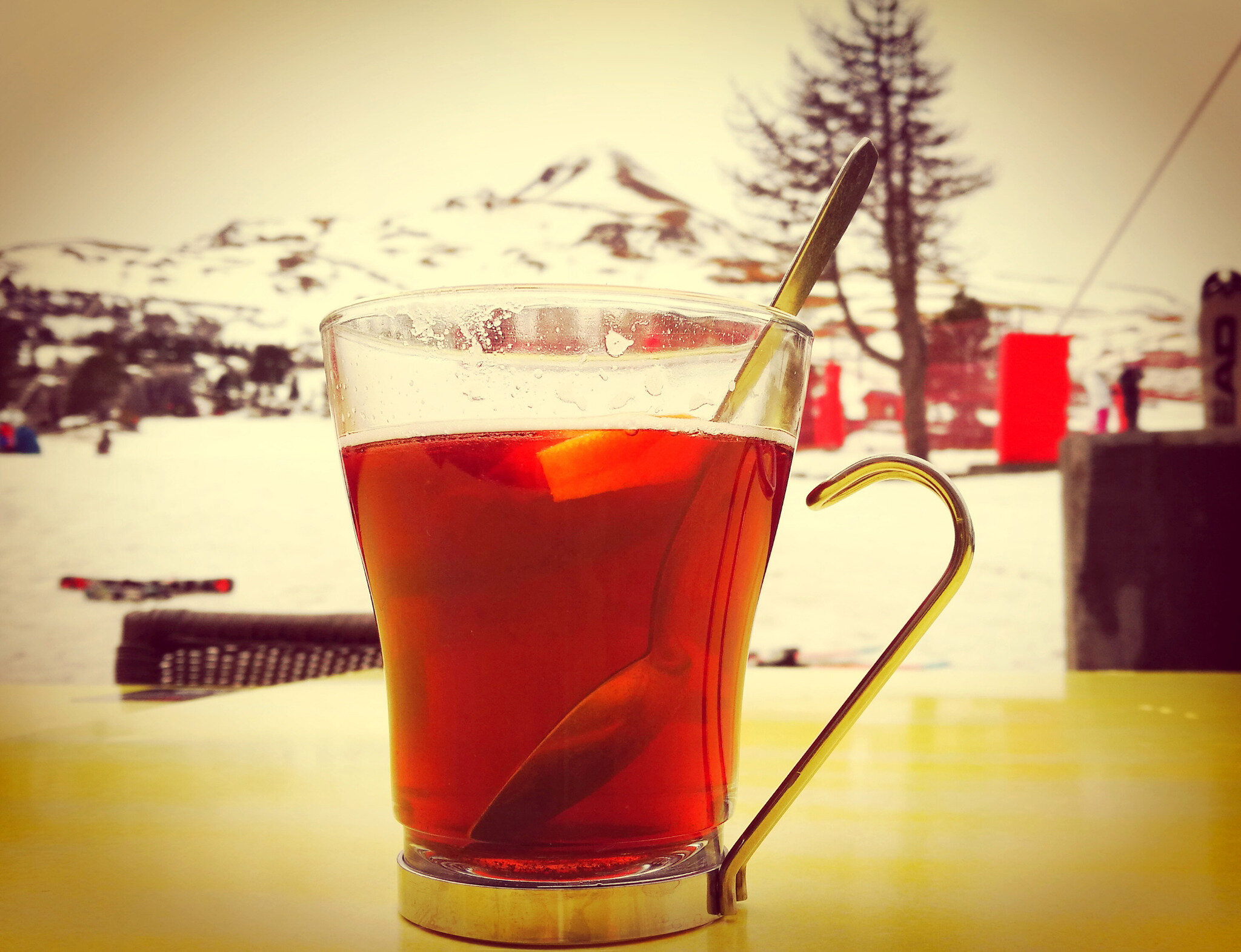 La Pierre-Saint-Martin, vin chaud, insta 64)