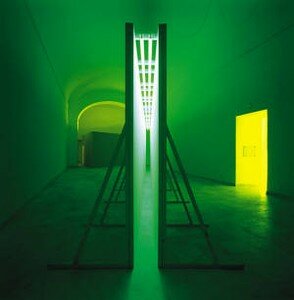 bruce_nauman_green_light_corridor_moderne_kunst