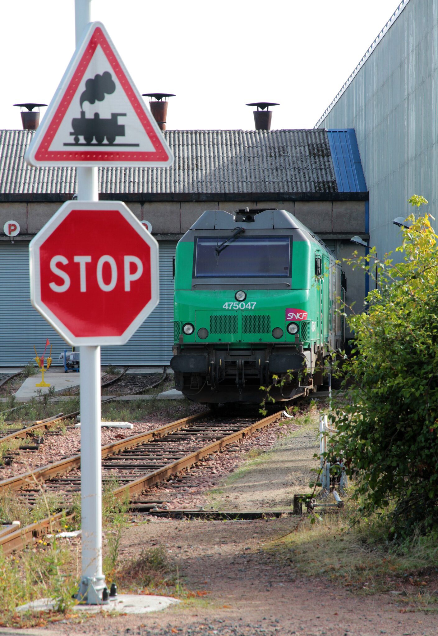 BB 75047 Fret, dépôt de St Pierre des corps