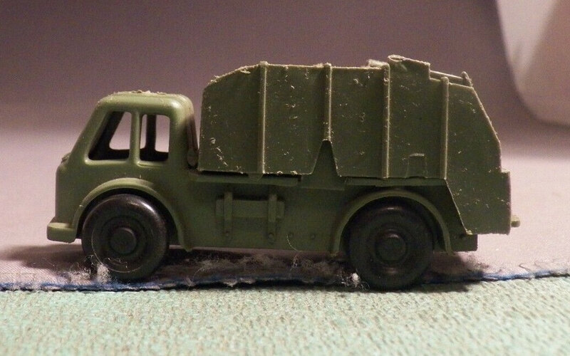 JB 00895