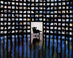 MediaReflects_frame