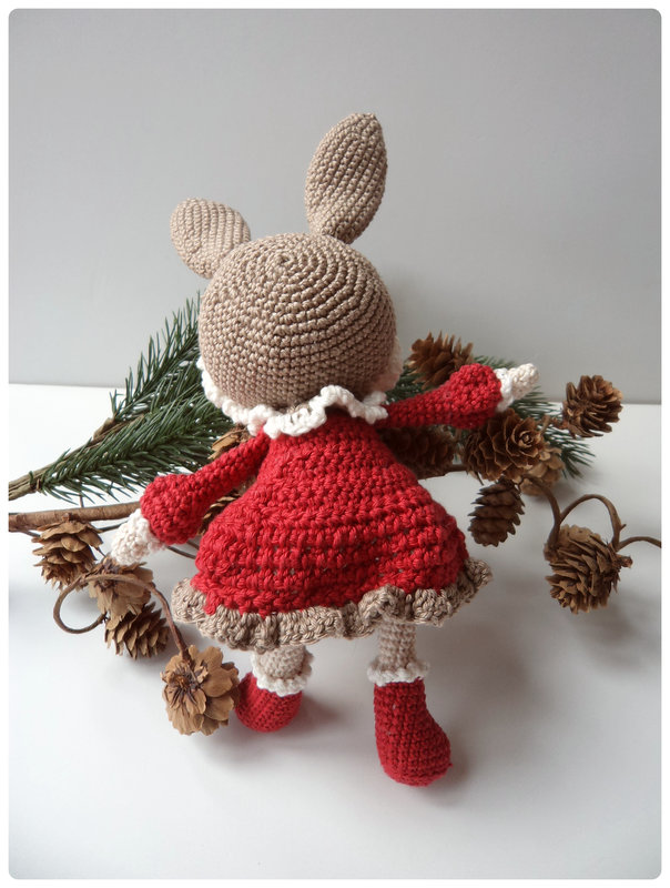 Mimi la lapine de Khuc Cay CamDrey bricolent