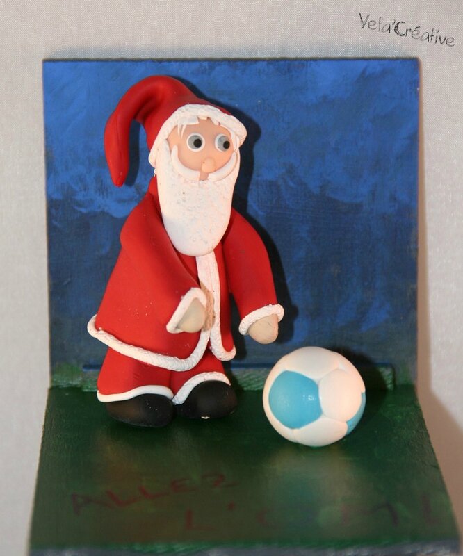 4-vefa-perenoel-footballer