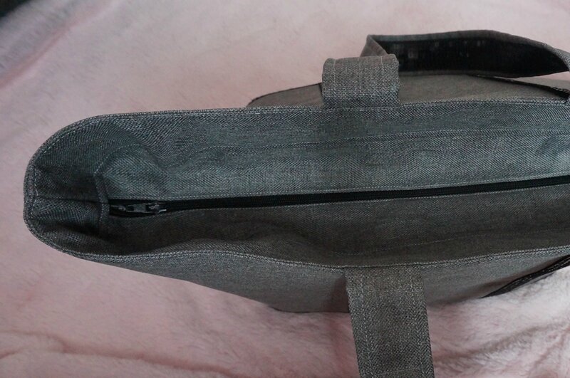 sac à paillettes-gris-noir-fermeture eclair-fait main-couture-byodily (2)