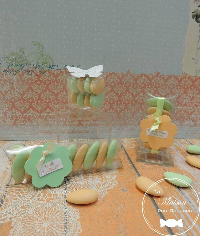 etui cube transparent plexi contenant dragees mariage bapteme amande avola chocolat peche abricot melon vert eau mint etiquette fleur personnalisation ruban satin