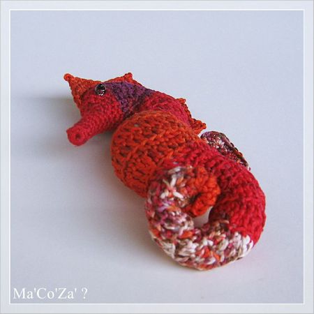 hippocampe seahorse au crochet perspective