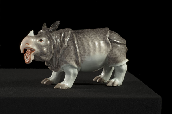 meissen-statuette-representant-un-rhinoceros-1368701693485373