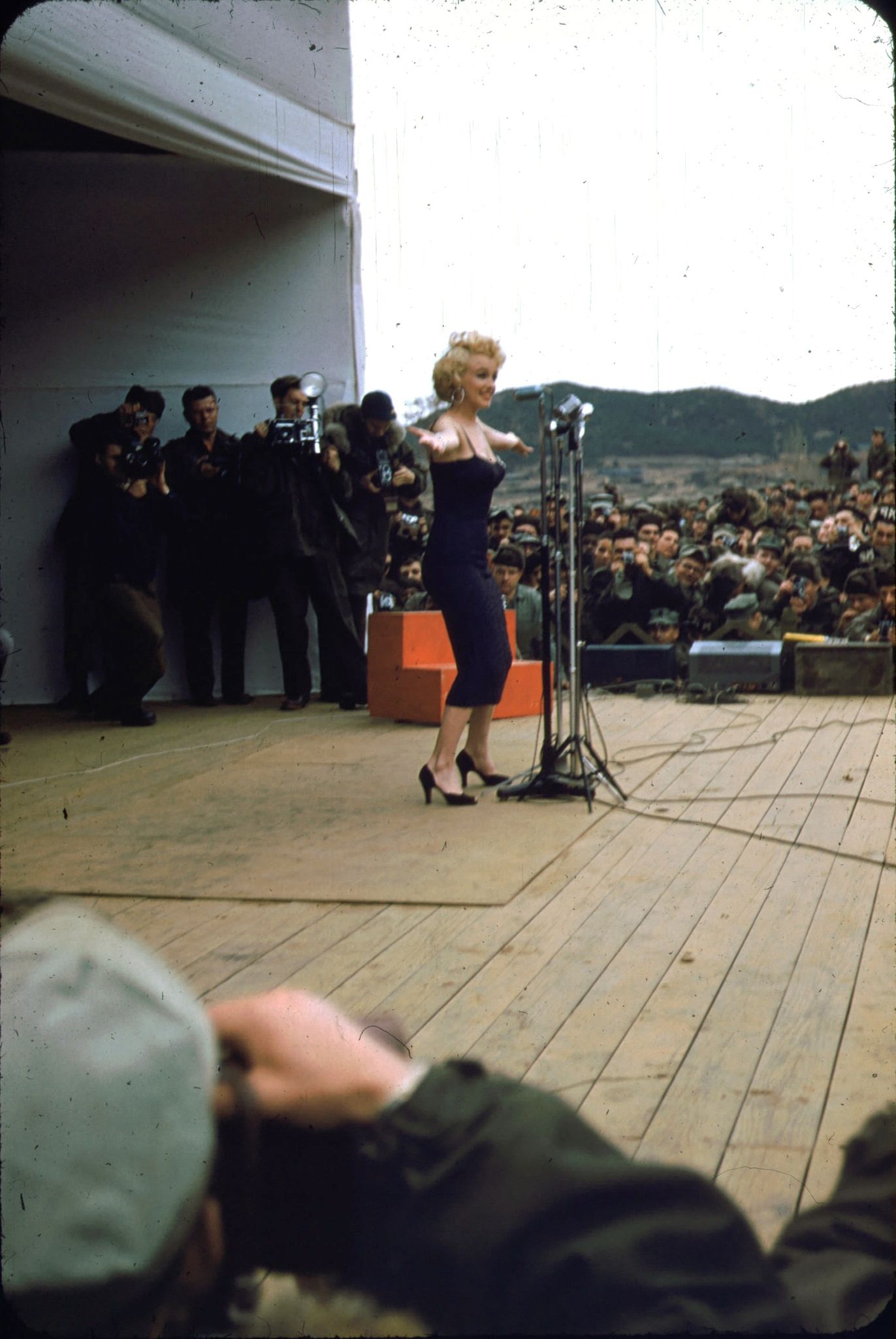 1954-02-17-stage_out-by_david_geary-07-2