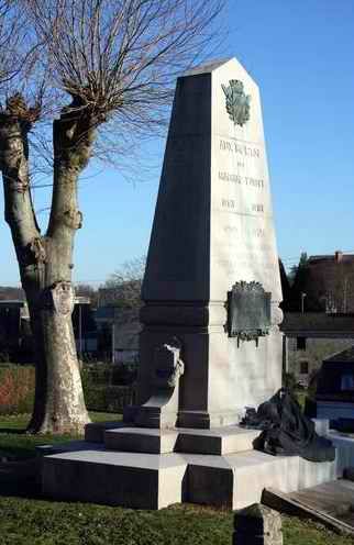 Monument Magnac