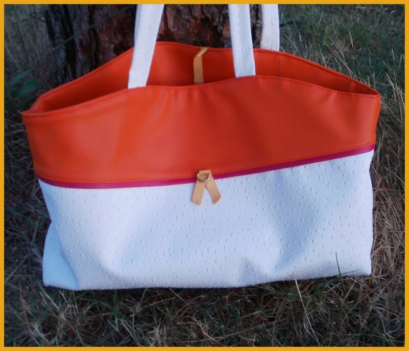 sac simili blanc et orange1