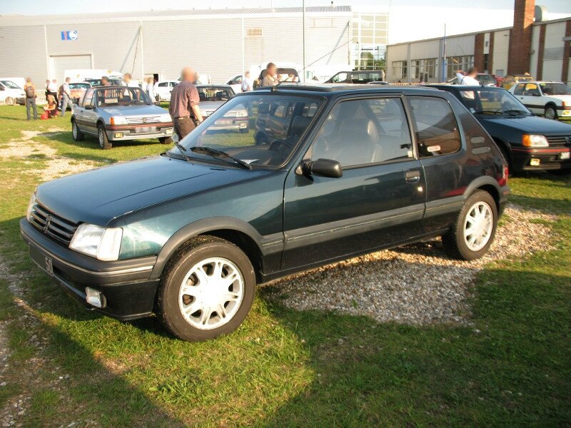 Peugeot205Gentryav1