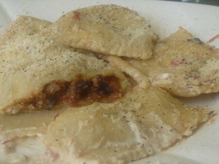 Raviolis aux olives, fêta et jambon recettes Gratin de raviolis aux 4 fromages et au jambon de Parme