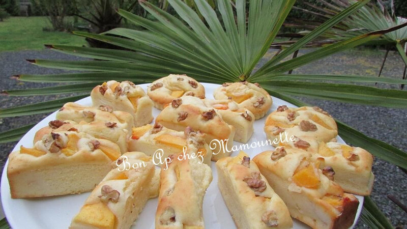 Petits gâteaux au kaki et aux noix crémés 012