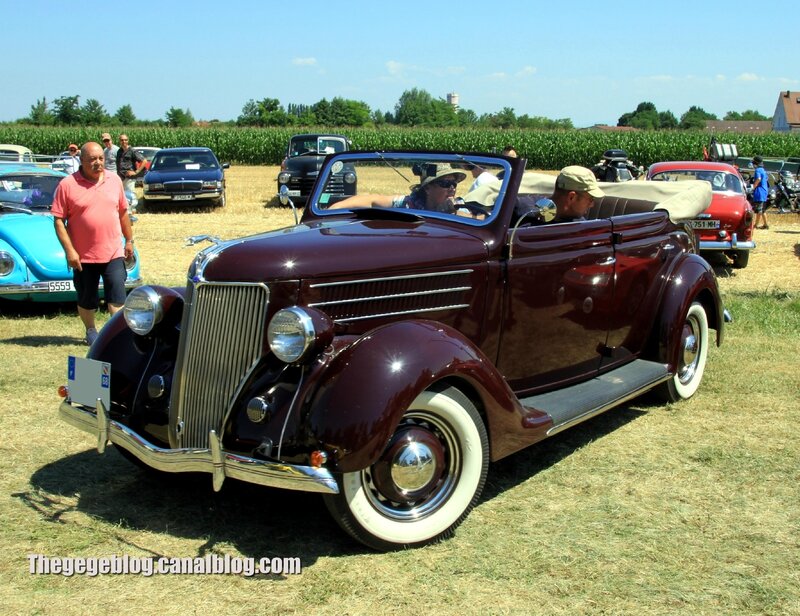 Ford model 68 4door convertible de 1936 (6ème Fête Autorétro étang d' Ohnenheim) 01