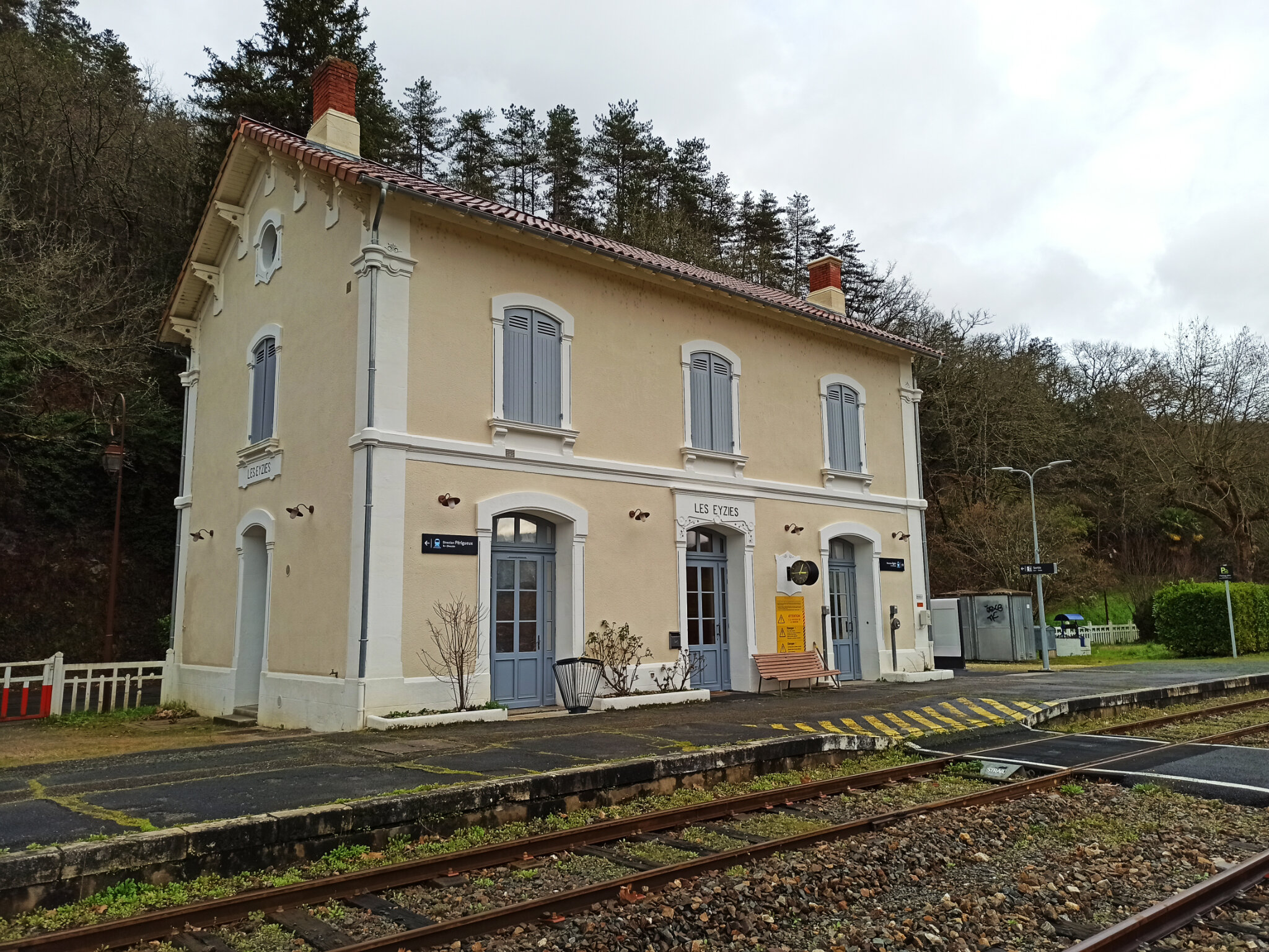 Les Eyzies (Dordogne - 24)