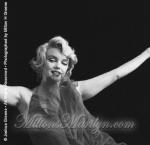 1957-01-27-Red_Sitting-052-1-marilyn_monroe_RS_42