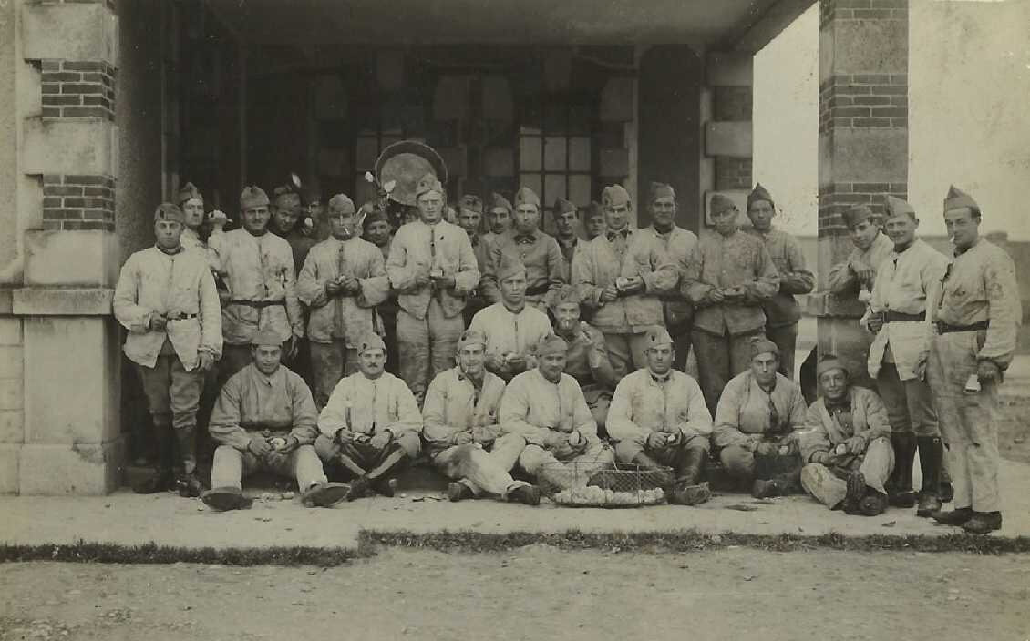 06 Caen, Quartier Claude Decaen, les cuisines, vers 1925