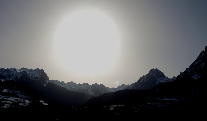 Lescun, cirque en contre-jour, février 2023 (64)